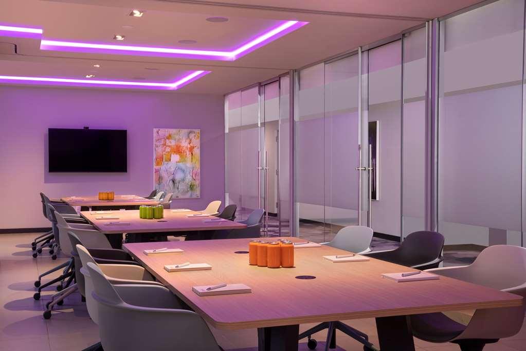 Yotelpad Miami Servizi foto