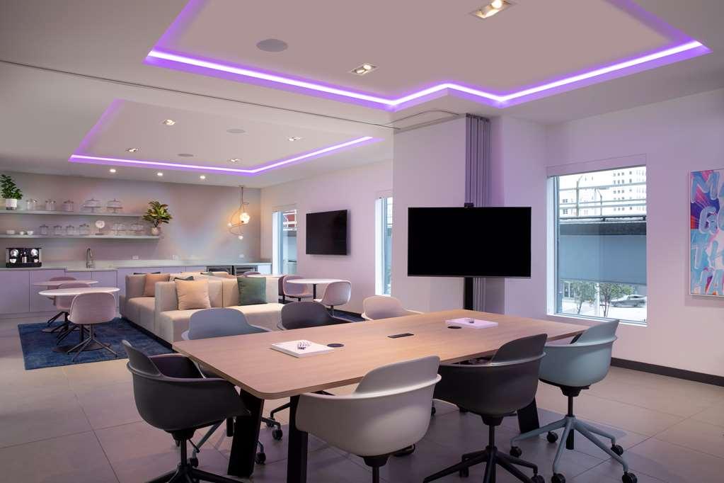 Yotelpad Miami Servizi foto